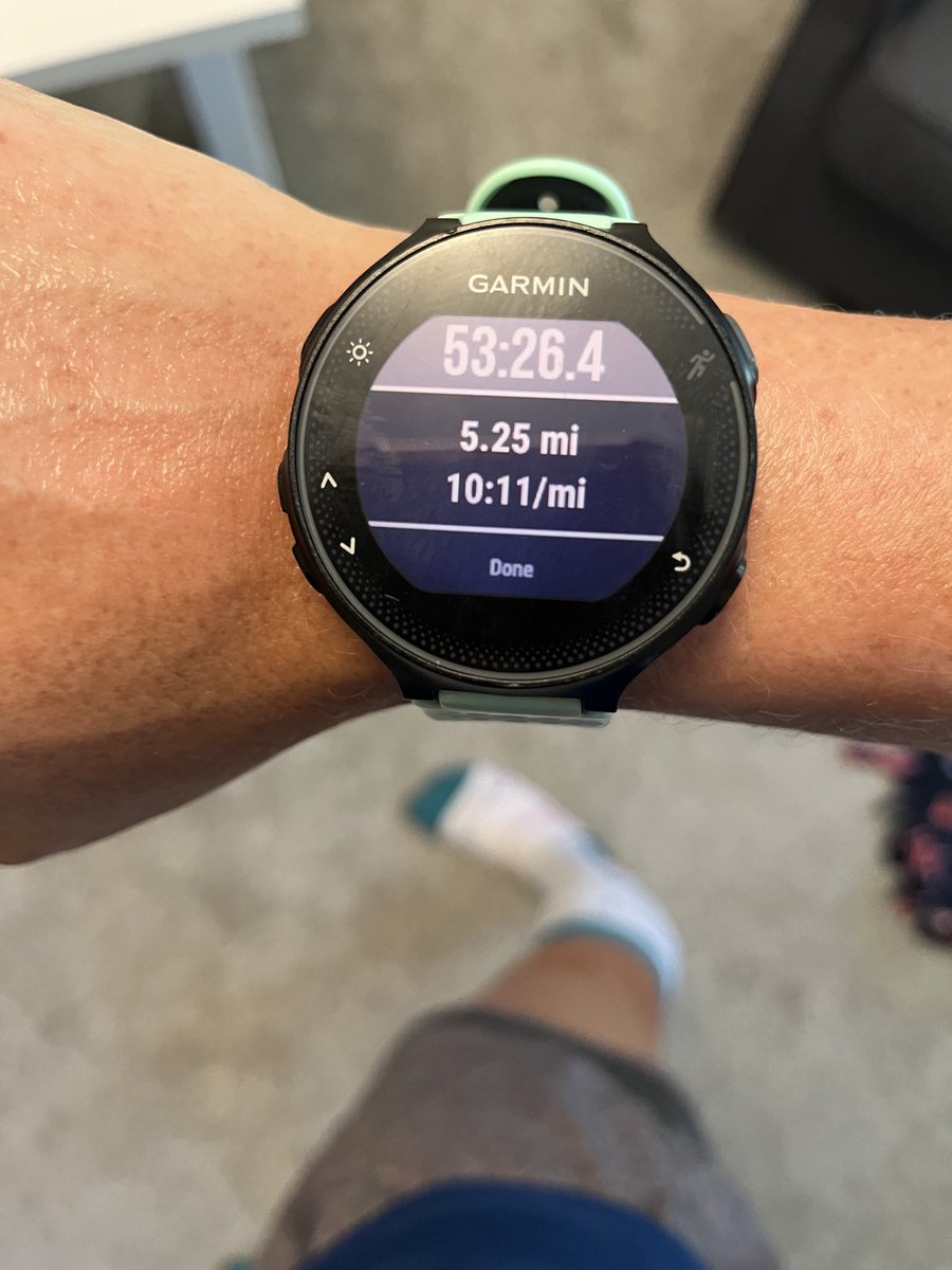 LindsayIRL's tweet image. Another 80-degree day 🔥 looking the same the rest of the week. Is it okay to start worrying that fall isn’t coming this year?!
Glad it wasn’t a high mileage or pace day at least 😀
#running #workout #wellness #fitness #exercise #healthyhabits #hotAF #mondaymotivation