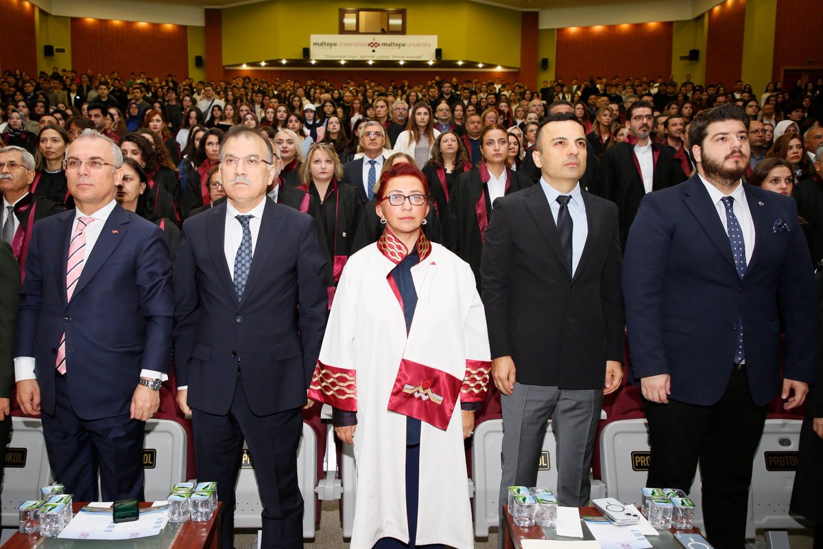 Kaymakamımız Bahri Tiryaki, Maltepe Üniversitesi 2025-2026 Akademik yılı Açılış Törenine katıldı.

Yeni akademik yılın hayırlı olmasını temenni ediyor, tüm akademisyenlerimize ve öğrencilerimize başarılar diliyoruz.