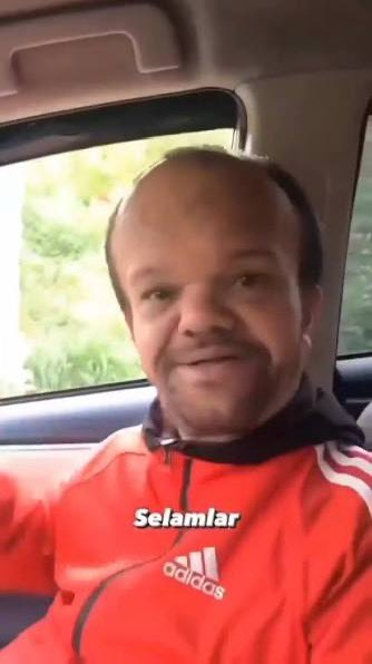 Tramvay cücesine benziyorsun paranla az git estetik yap