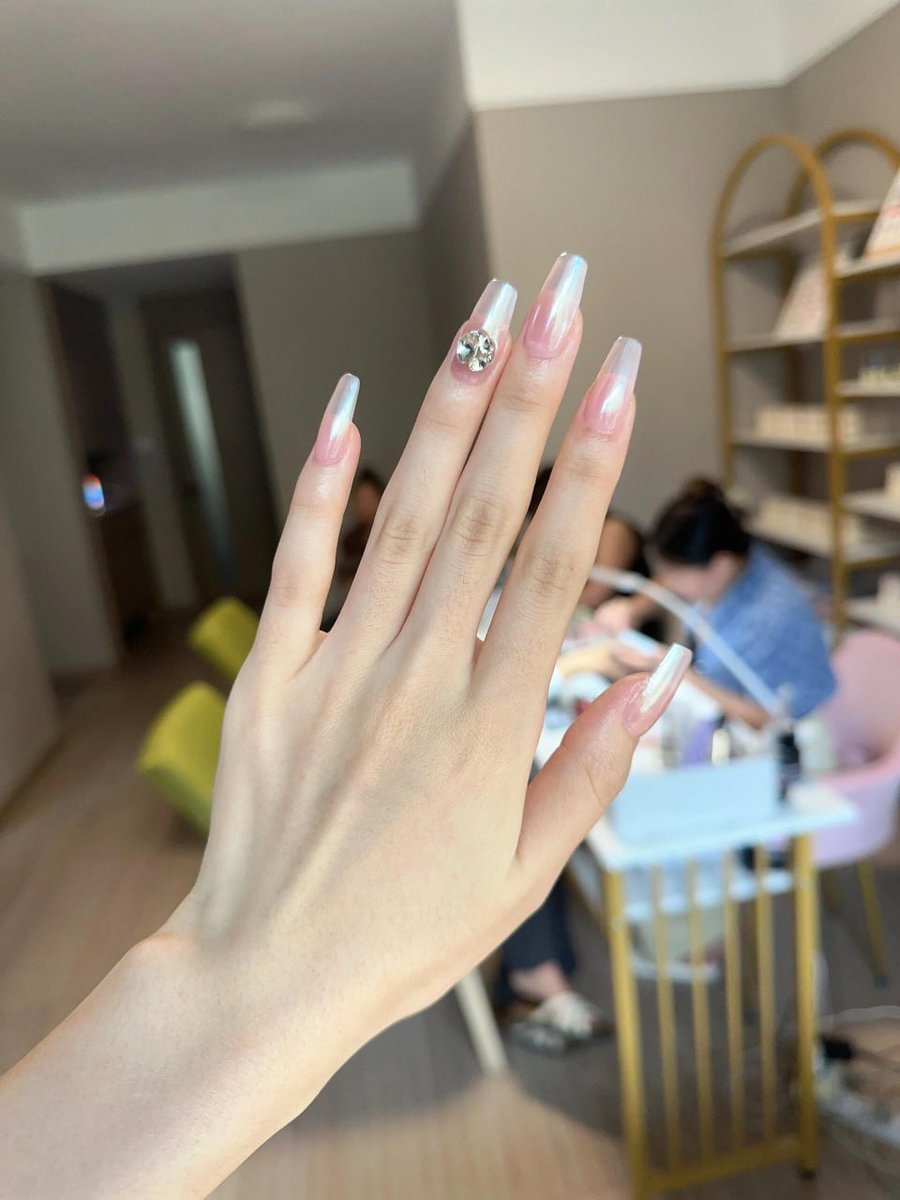 vwtbo0's tweet photo. Strong nails, stronger mindset. 💅🔥 #LuxuryLifestyle https://t.co/raeatcdPQq
