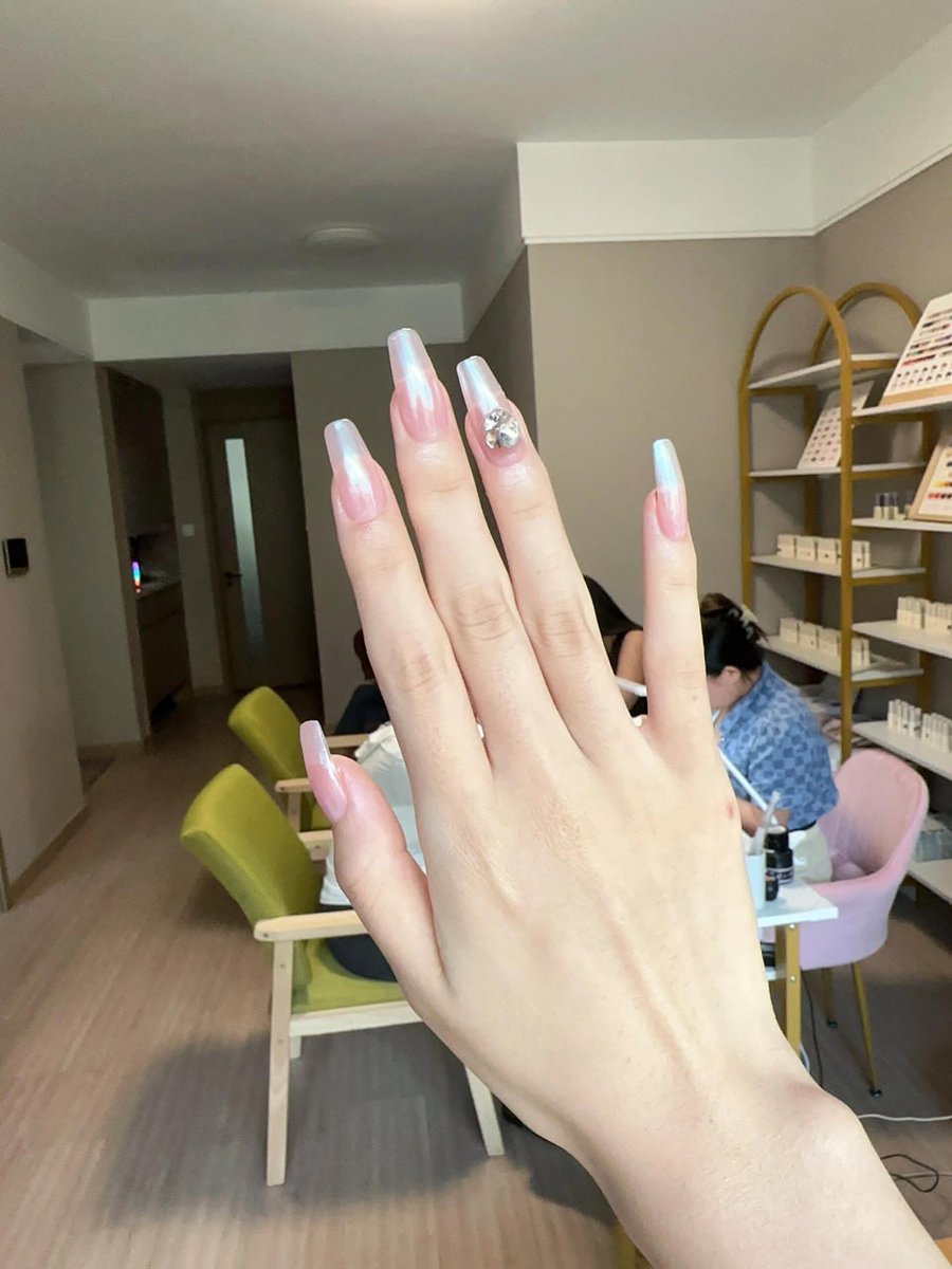 vwtbo0's tweet photo. Strong nails, stronger mindset. 💅🔥 #LuxuryLifestyle https://t.co/raeatcdPQq