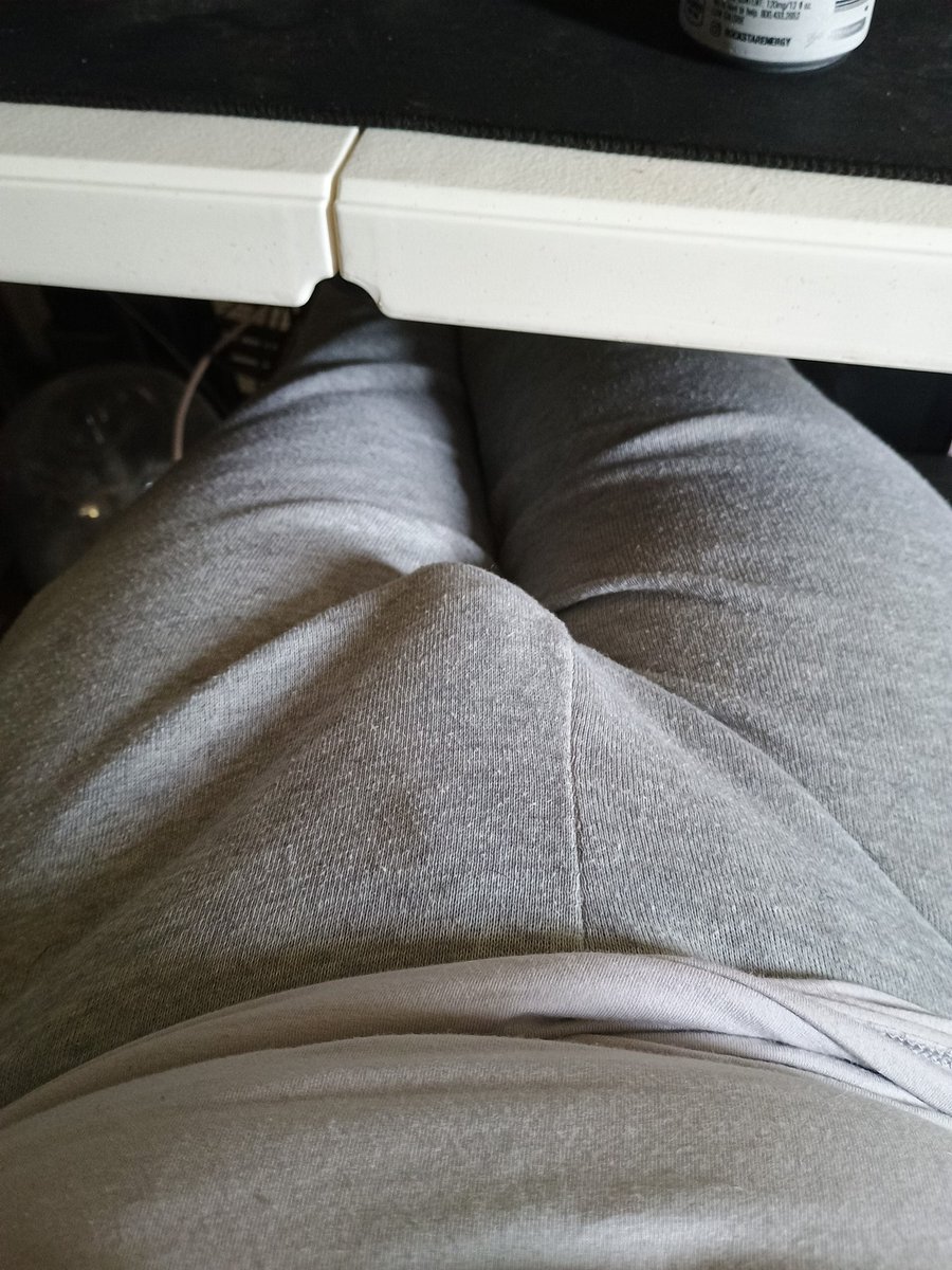 abaseinstinct_'s tweet photo. jerked off while out on a walk this morning, still feeling horny #bulge #freeballing https://t.co/f2q4BQkrkd