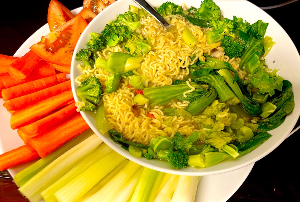 christellar's tweet image. Happy #meatlessmonday