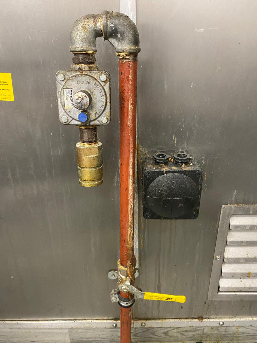 BBCSLTD's tweet image. Our engineers recently discovered a gas regulator fitted to the pipework instead of the appliance.

The six-burner range that was originally here had been moved elsewhere in the kitchen, meaning it was no longer regulating gas correctly - resulting in a serious safety hazard!