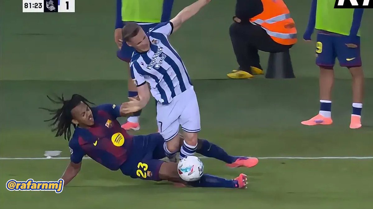 Laterales ofensivos tweet media