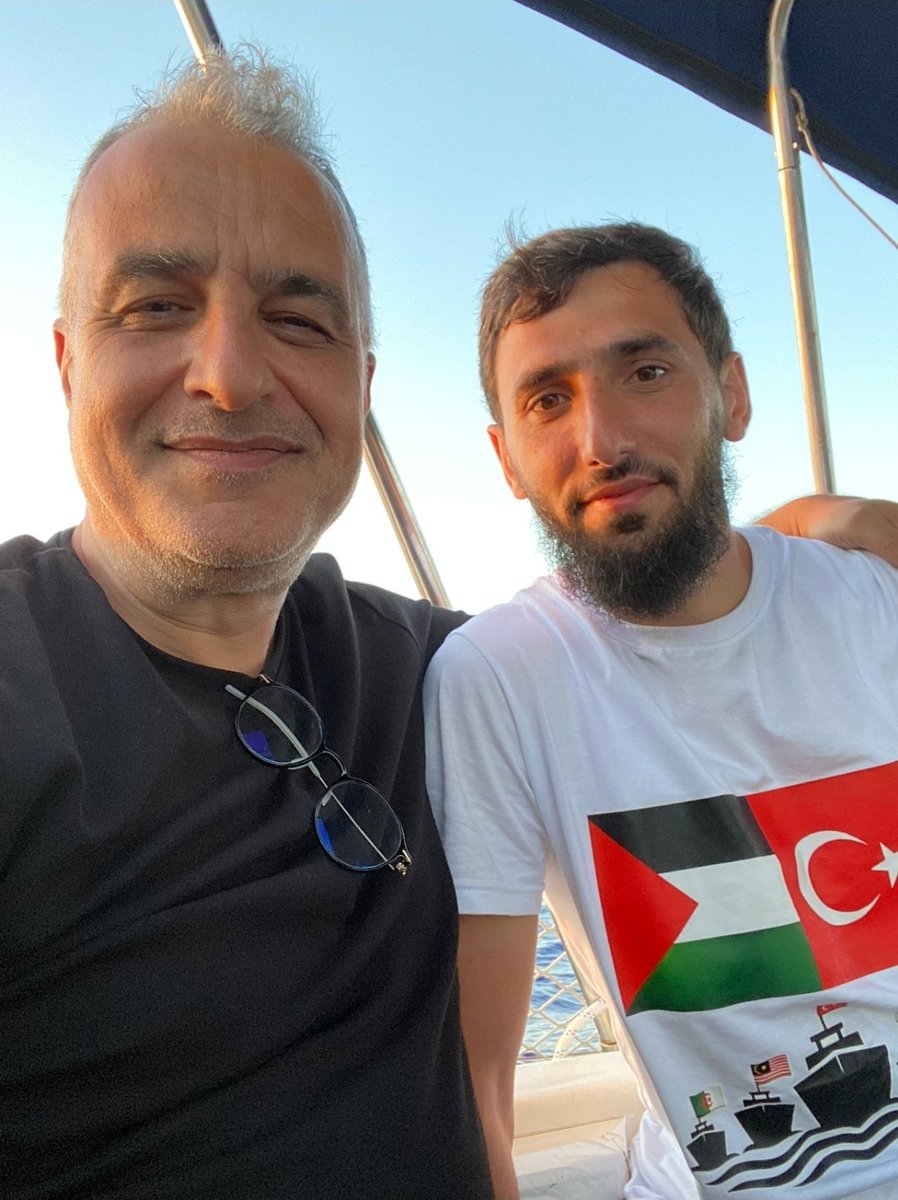 Menzilimize yaklaştıkça heyecanımız da arttıkça artıyor.

Herkes 🇵🇸 Gazze’ye ilk ayak bastığında ne yapacağını planlıyor.
İstiyorum ki bu heyecana sizlerde dahil olun :

Siz Gazze’ye ayak bassaydınız ilk olarak ne yapardınız?