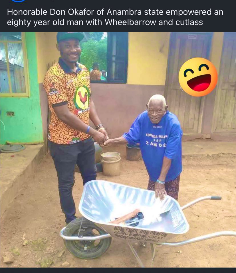 HighChiefOkoro's tweet image. Let’s hold Tinubu accountable, but ignore the actions of the Local Government.

The moron still had the guts to wait for a photo.