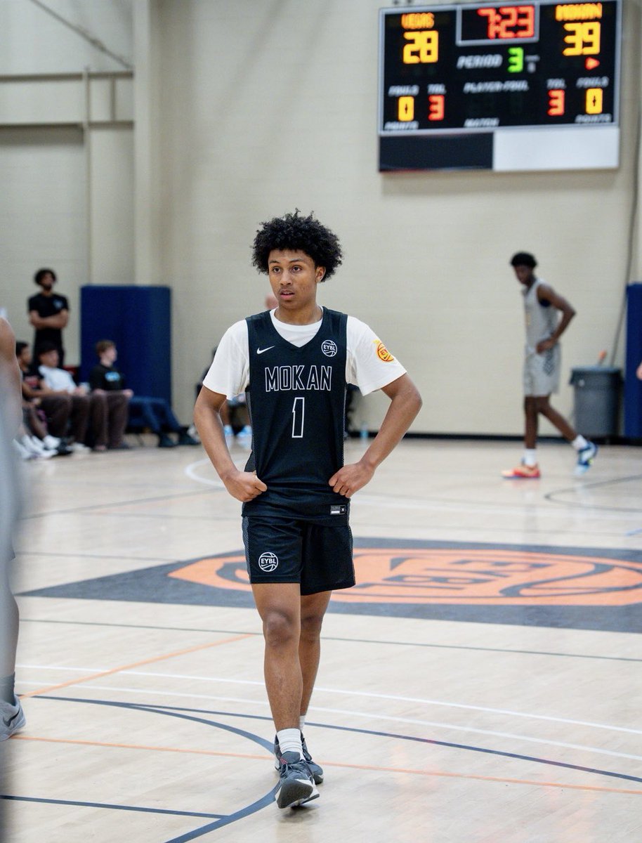 2027 PG Tyson Pogi (OK) shined on the EYBL E16 Circuit this summer, showcasing his lead guard abilities and smooth shooting stroke. With the tools to be one of the best shooters in the nation, he’s a name to know heading into his junior season.
<a href="/pogi_tyson/">Tyson Pogi</a> 

Read here to see a