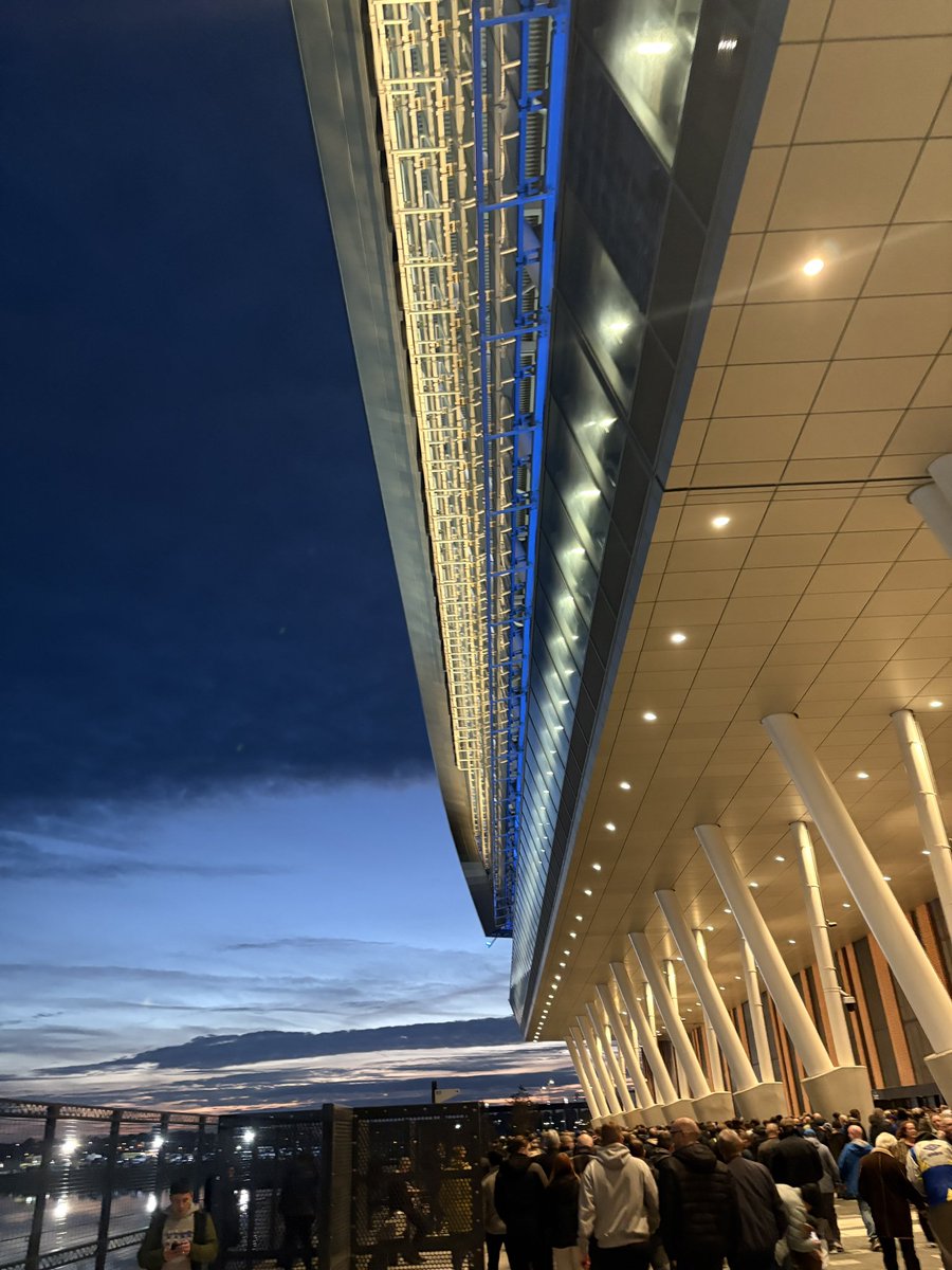 MattJFootball's tweet image. Looking spectacular tonight this place #EFC