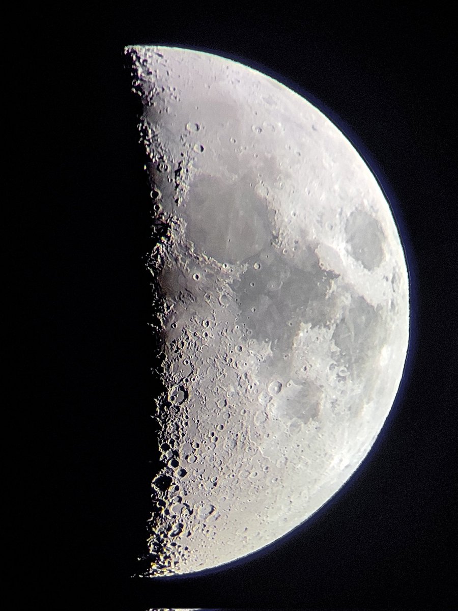 spaceguy_24's tweet photo. Sure, time just flew... Monday’s Moon with Lunar X and V in view https://t.co/U2VlhwfXB9