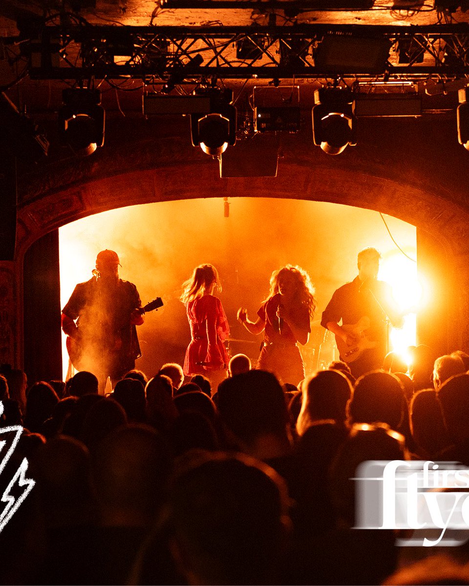 FIRST TIME FLYERS tweet media