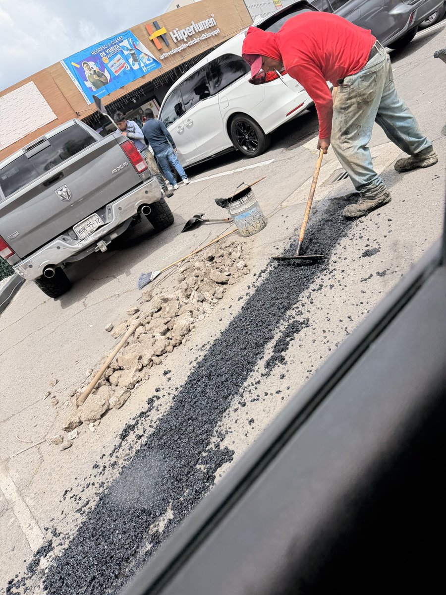 karoovm's tweet photo. Ósea que en las plazas privadas si pueden bachear pero en toda la ciudad no ? Esto es en la Isla de Ángelópolis 

@armentapuebla_ @Hechizero_38 @TribunaVigila @laredcincoradio @JCarlos_Valerio https://t.co/hM44x5se2n
