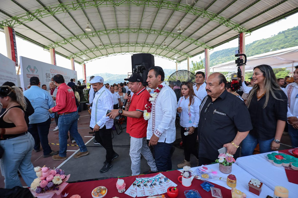 IcatechOficial's tweet photo. El #ICATECH reafirma su compromiso con el desarrollo de Chiapas, participando activamente en las giras de trabajo de nuestro Gobernador Eduardo Ramírez Aguilar. https://t.co/9VY7PjLgNk