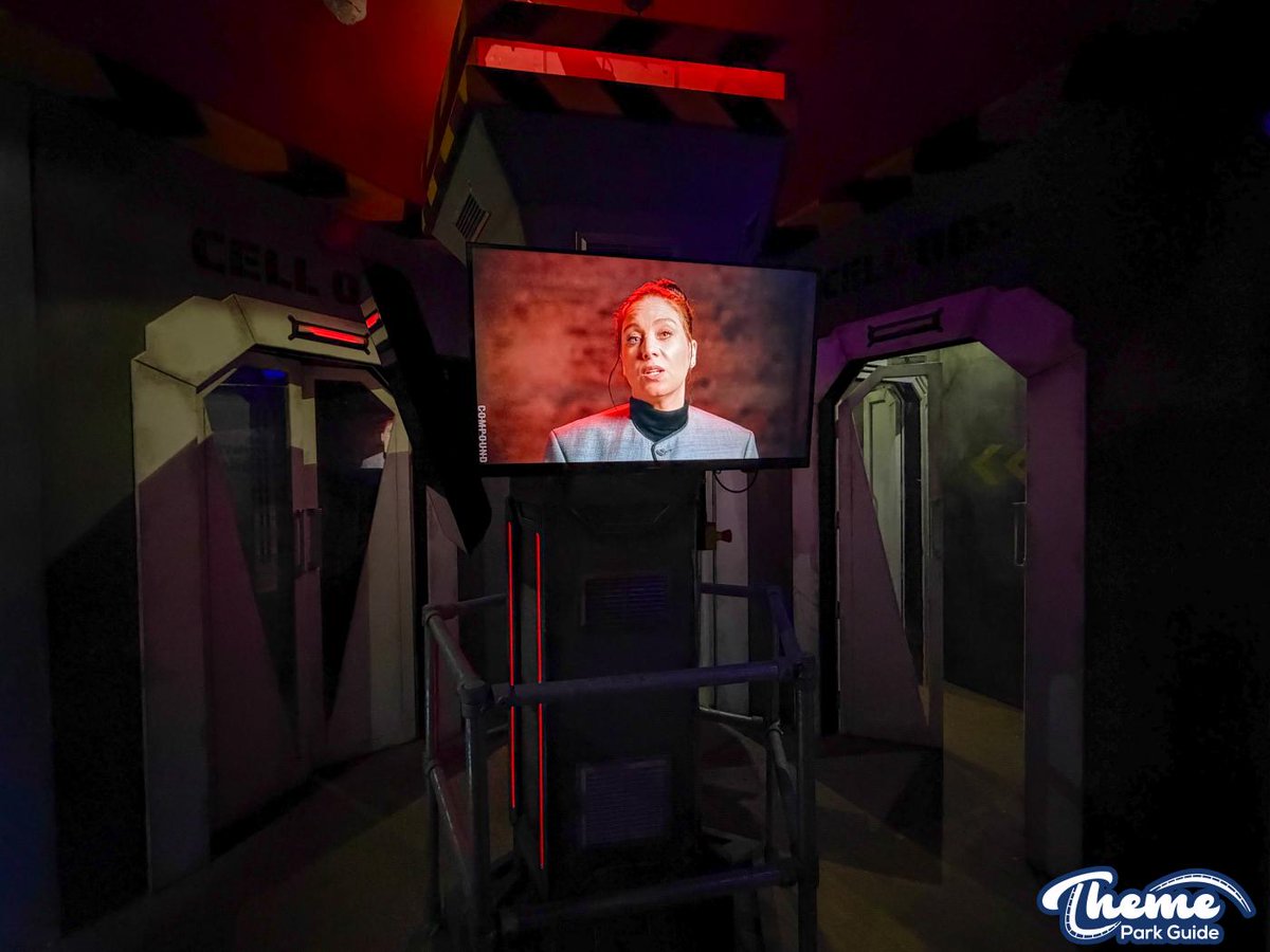 ThemeParkGuide's tweet photo. Come Behind the scenes of Compound.. 

Did you know the maze was originally going to be called N.E.S.T – Nemesis Extraction and Symbiosis Testing?

That then evolved into Compound – Conversion of Organic Myosinic Pathogens…

https://t.co/uPWaDYiSfX

#AltonTowers #Scarefest https://t.co/QJx1tRLuDU