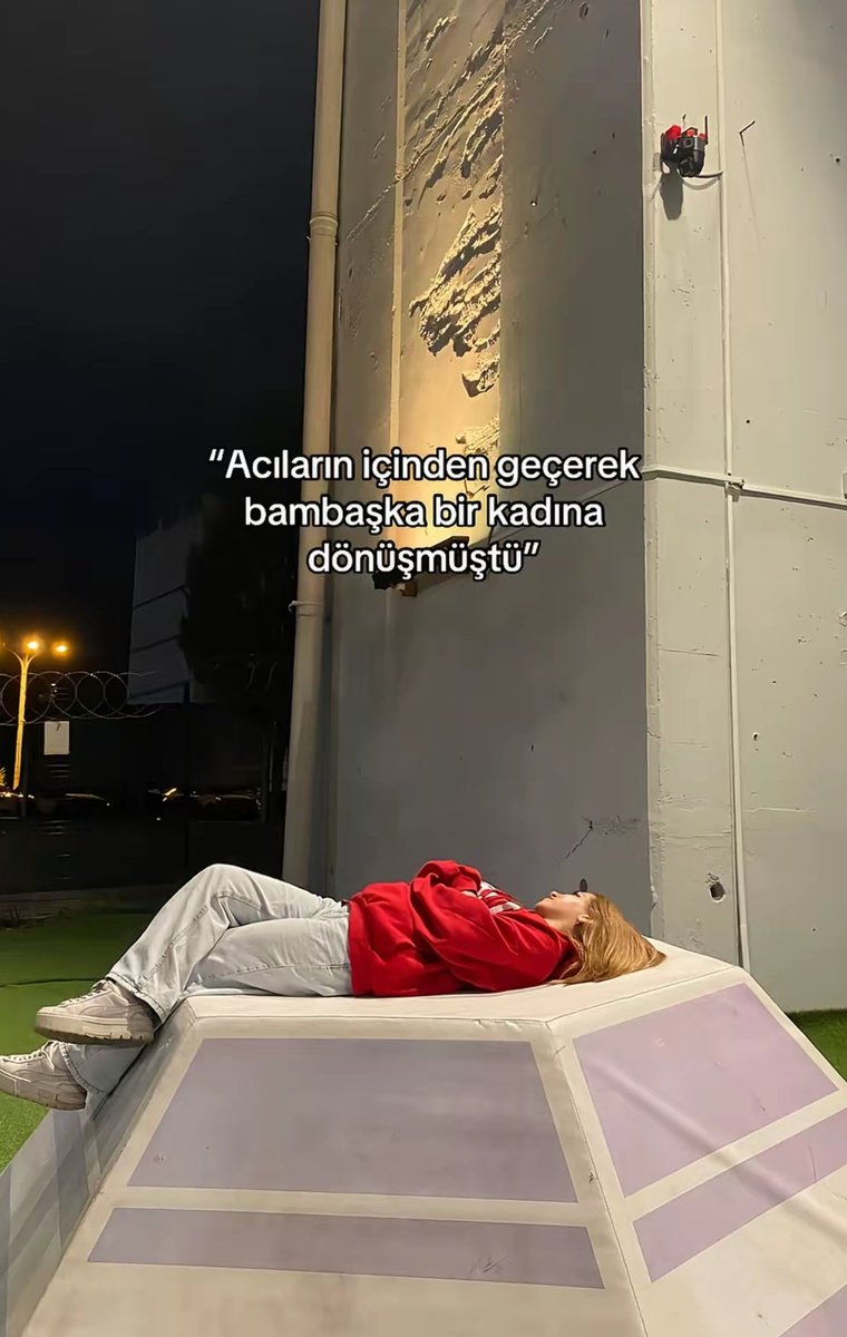 sinem (@kimbusnem) on Twitter photo 