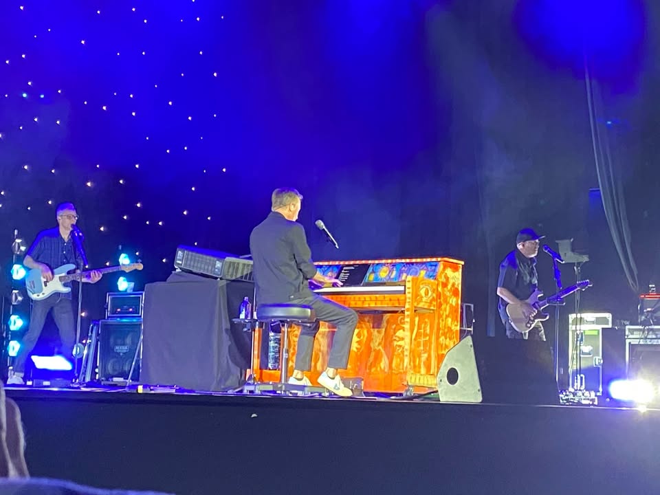 AGCreditUnion's tweet image. Our God is an awesome God! 
Thank you Michael W Smith for a wonderful concert at the Aetos in Nixa, MO! #MichaelWSmith #nixamo