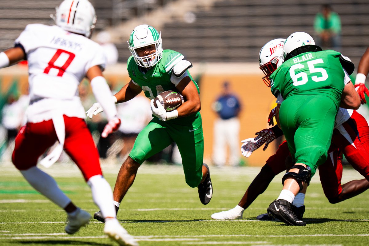 asforfootball's tweet photo. Around the American: Week 5
@OmarRashonBorja coming in hot with your weekly update!
#CollegeFootball #AmericanFootball #CollegeFootballPlayoff #BuiltToRise
https://t.co/GP59MLTf0D https://t.co/yeN06Rckit