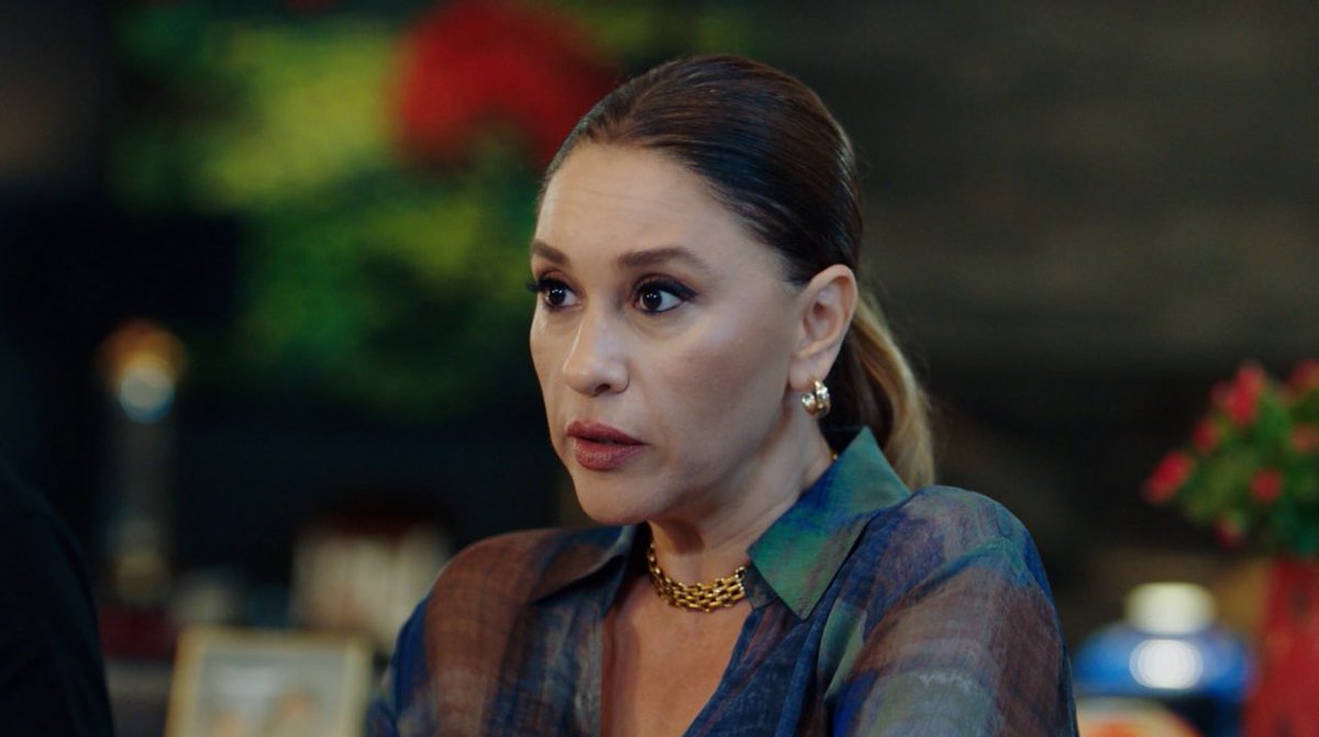 Çok güzelsin be kadın 
#EvrimAlasya