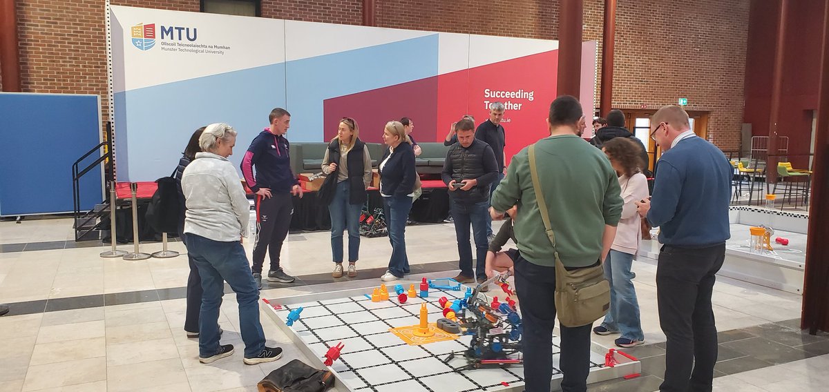 DavidFHodge's tweet image. Had a good evening @MTU_ie launching VEX IQ &amp;amp;  VEX V5 games for the 25/26 season. Who will be heading to the VEX worlds in St Louis in 2026???? @hugh_mcglynn @MTUResearchIRL @Dell  @VEXRoboticsIE @AntBayle33