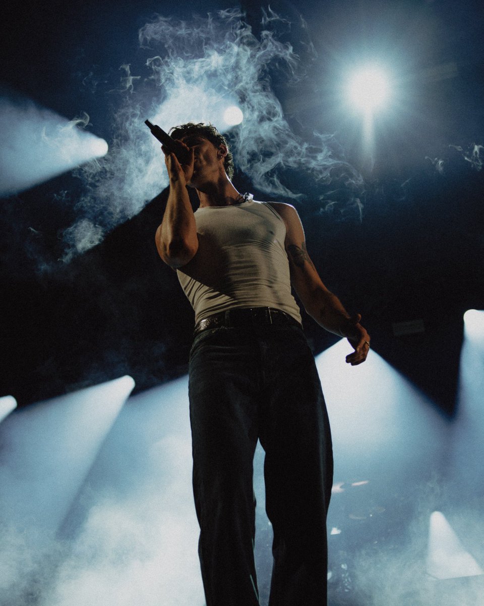 ShawnAccess's tweet photo. No better feeling than a hometown show ♥️ #OnTheRoadAgainToronto, thank you for making last night so special. https://t.co/jkQYJIAyPg