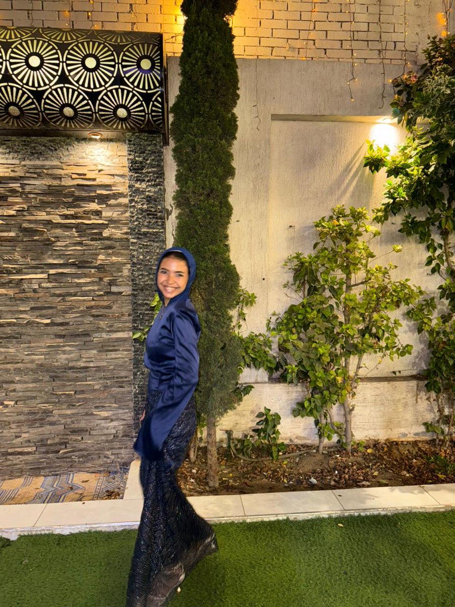 mariam_elshat's tweet photo. The groom's sister💙💎 https://t.co/rE2nGyxg9g