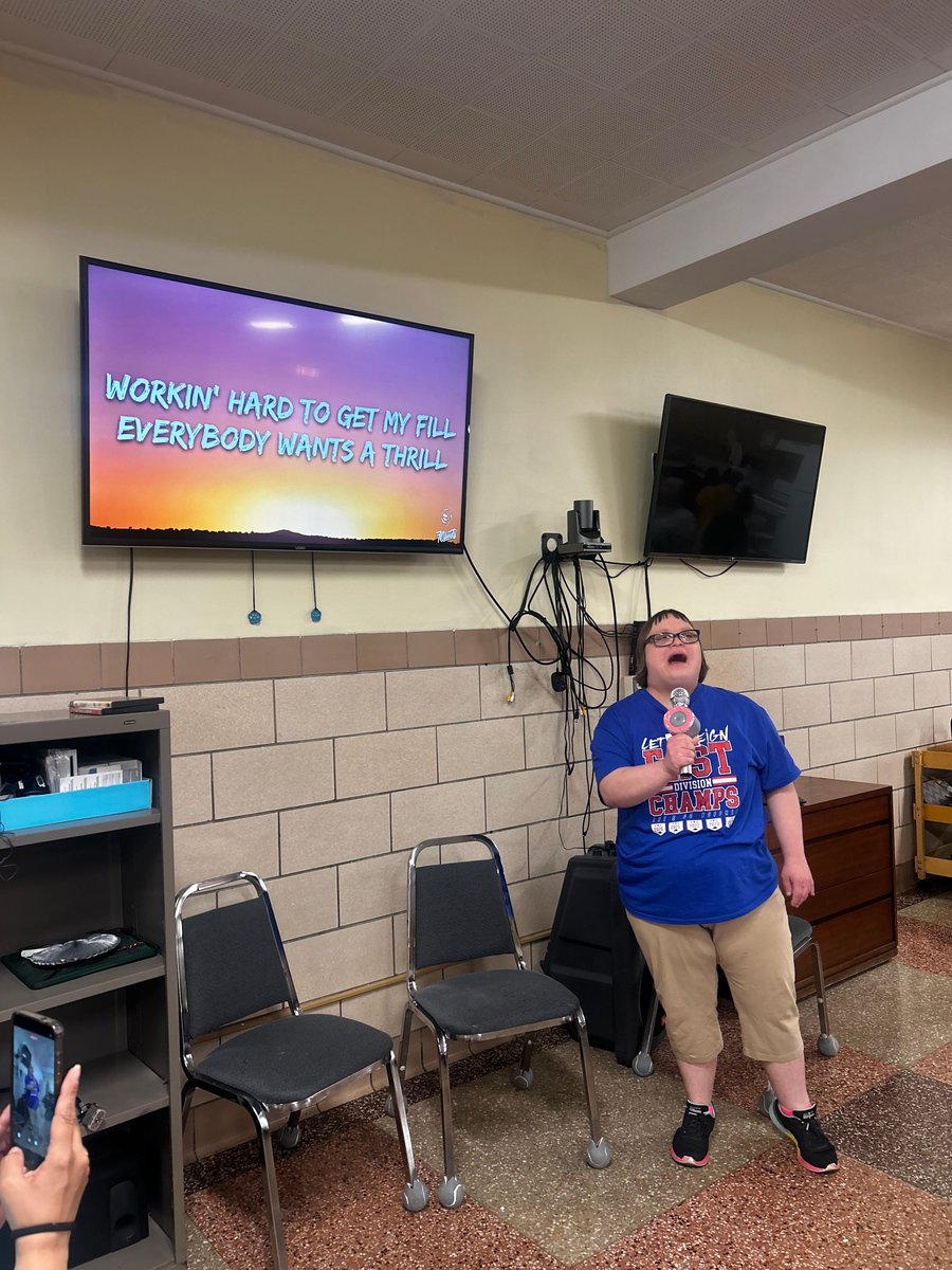 Recently, our 7 Community SVLE &amp; Day Hab programs celebrated the end of summer with a sweet party! 🍦🎤 Individuals we support made sundaes &amp; cheered on every brave singer—what a fun way to say goodbye to summer together!