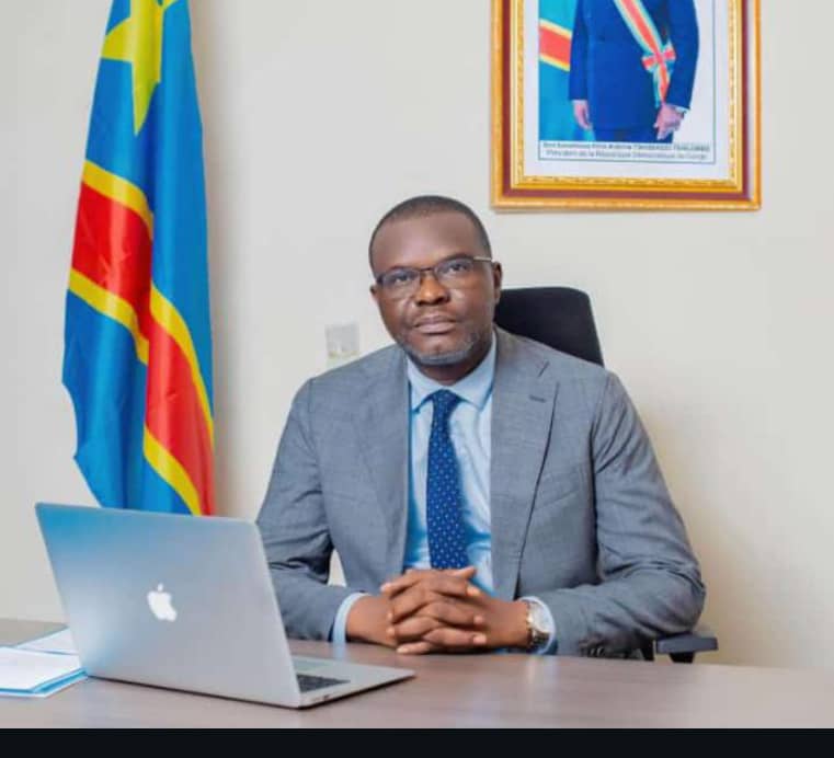 AGAPAO DANIEL (@agapaodaniel) on Twitter photo SANKURU
Détournement des frais des ETD 37 000 000fc, par le Gouverneur déchu monsieur <a href="/VictorKitenge/">Kitenge Nzima Victor</a>
Ns demandons à la justice congolaise de s'en occuper,car certaines autorités sont habitués sur cette pratique qui devient une habitude au sankuru.
<a href="/JusticeGouvCD/">Ministère de la Justice</a> <a href="/leonnguwa2/">Hon. Léon Nguwa Officiel</a> SANKURU
Détournement des frais des ETD 37 000 000fc, par le Gouverneur déchu monsieur <a href="/VictorKitenge/">Kitenge Nzima Victor</a>
Ns demandons à la justice congolaise de s'en occuper,car certaines autorités sont habitués sur cette pratique qui devient une habitude au sankuru.
<a href="/JusticeGouvCD/">Ministère de la Justice</a> <a href="/leonnguwa2/">Hon. Léon Nguwa Officiel</a>