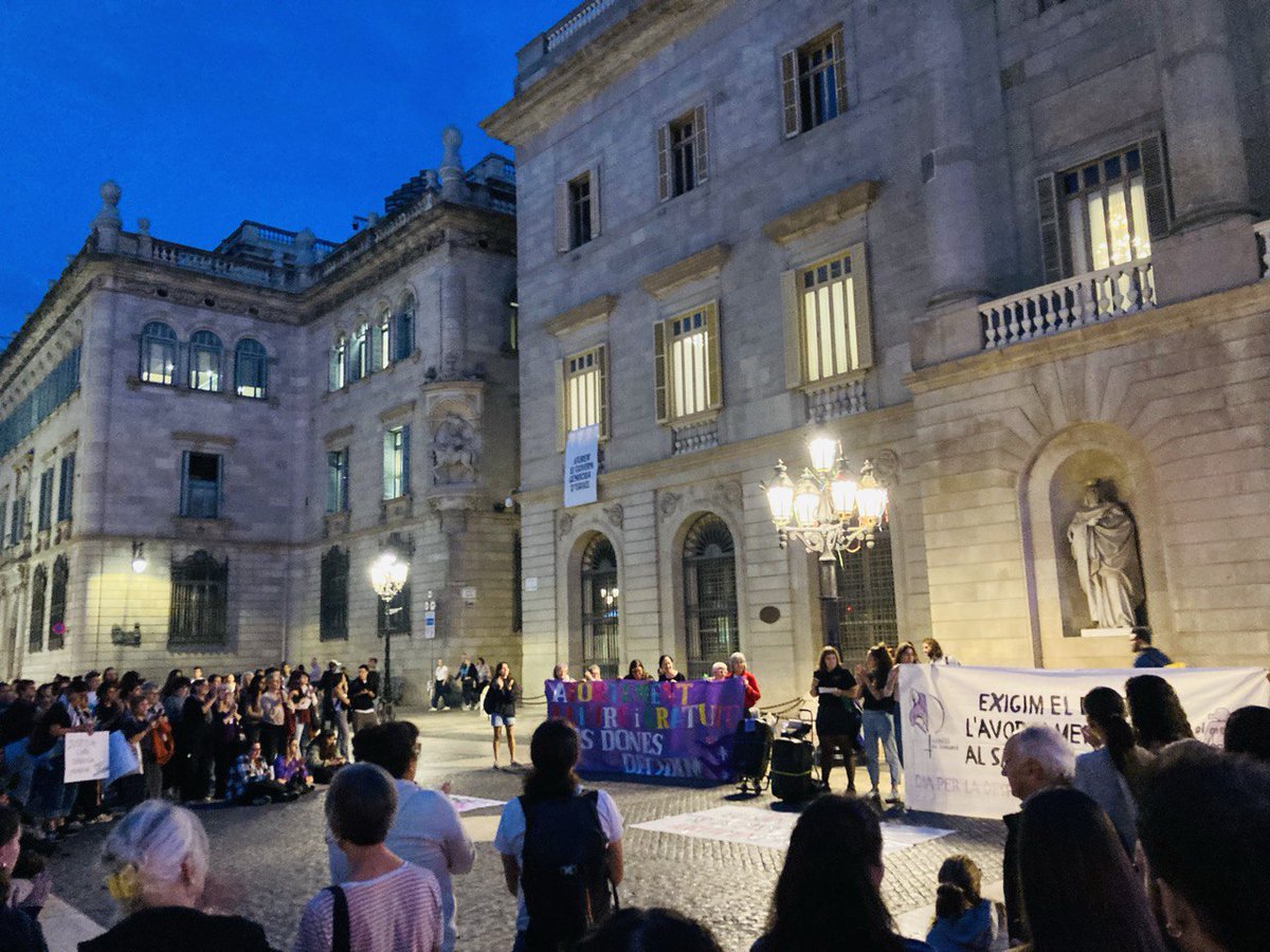 📢 Exigim el dret a l'#avortament real, al <a href="/HospitalSantPau/">Sant Pau - Campus Salut Barcelona</a> i arreu!