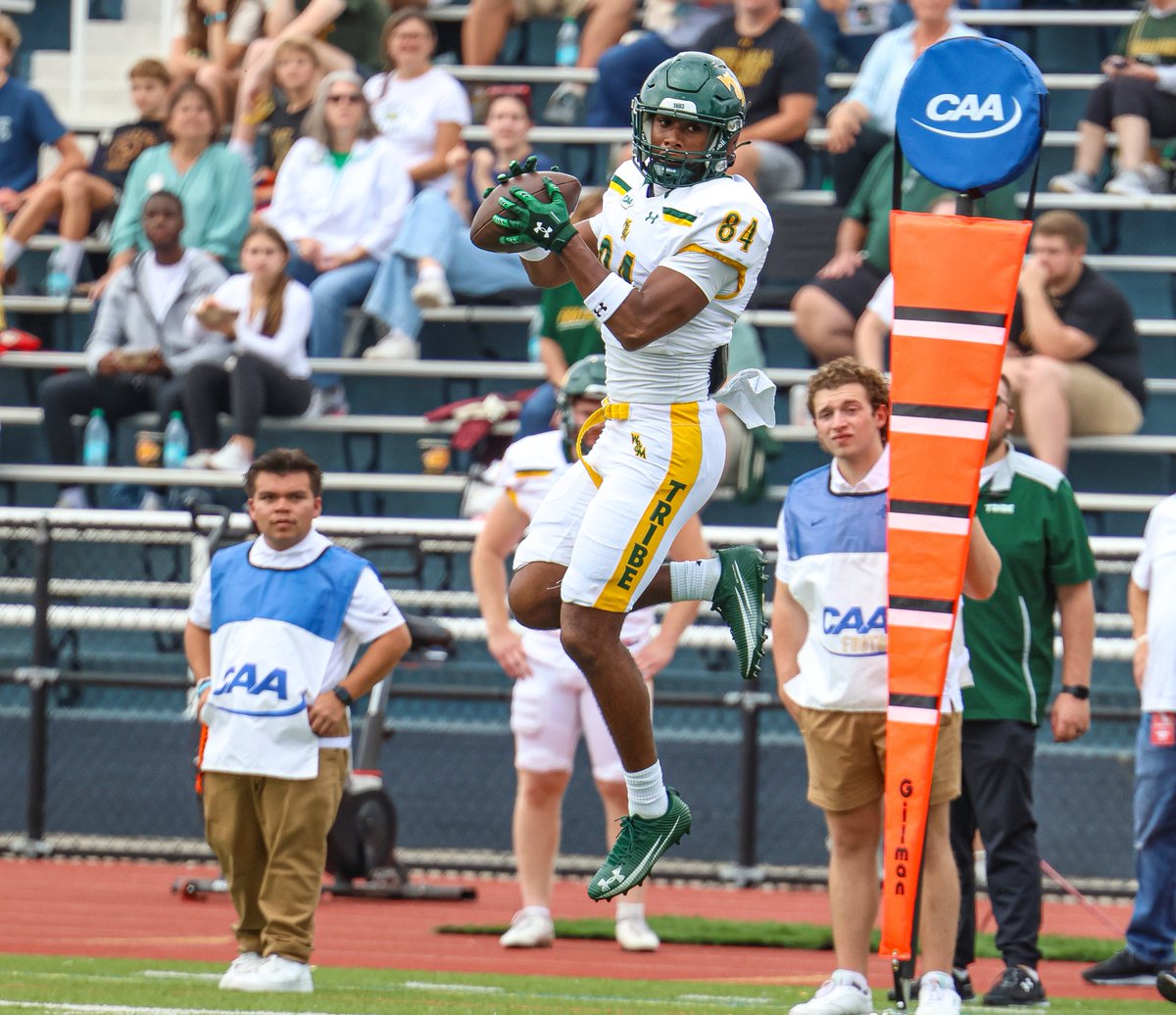 WMTribeFootball's tweet photo. Villanova Game 📸➡️ https://t.co/ECHq8K7MH1

#GoTribe https://t.co/ZXnwV2hIAl