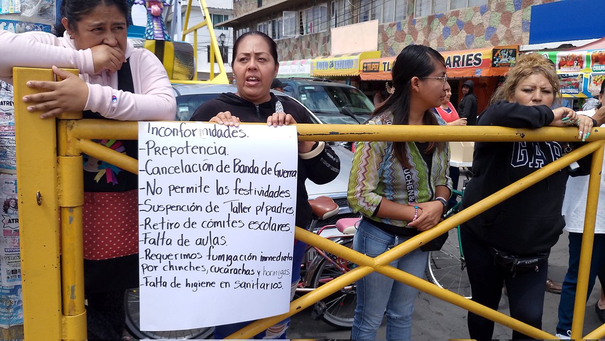 primpdtebenito's tweet photo. Padres de fam levantamos la voz por nuestros hijos que asisten a la Esc. Prim. Pdte Benito Juárez ubicada en Pte 25 y Nte 2, Col La Perla Mpio Nezahualcóyotl. ¡Ya basta de tanta prepotencia! Por parte de los directivos Heidi N, Juliana N, Viviana N
@telediario @Adolfo_Cerqueda https://t.co/dSRhjSKpUF