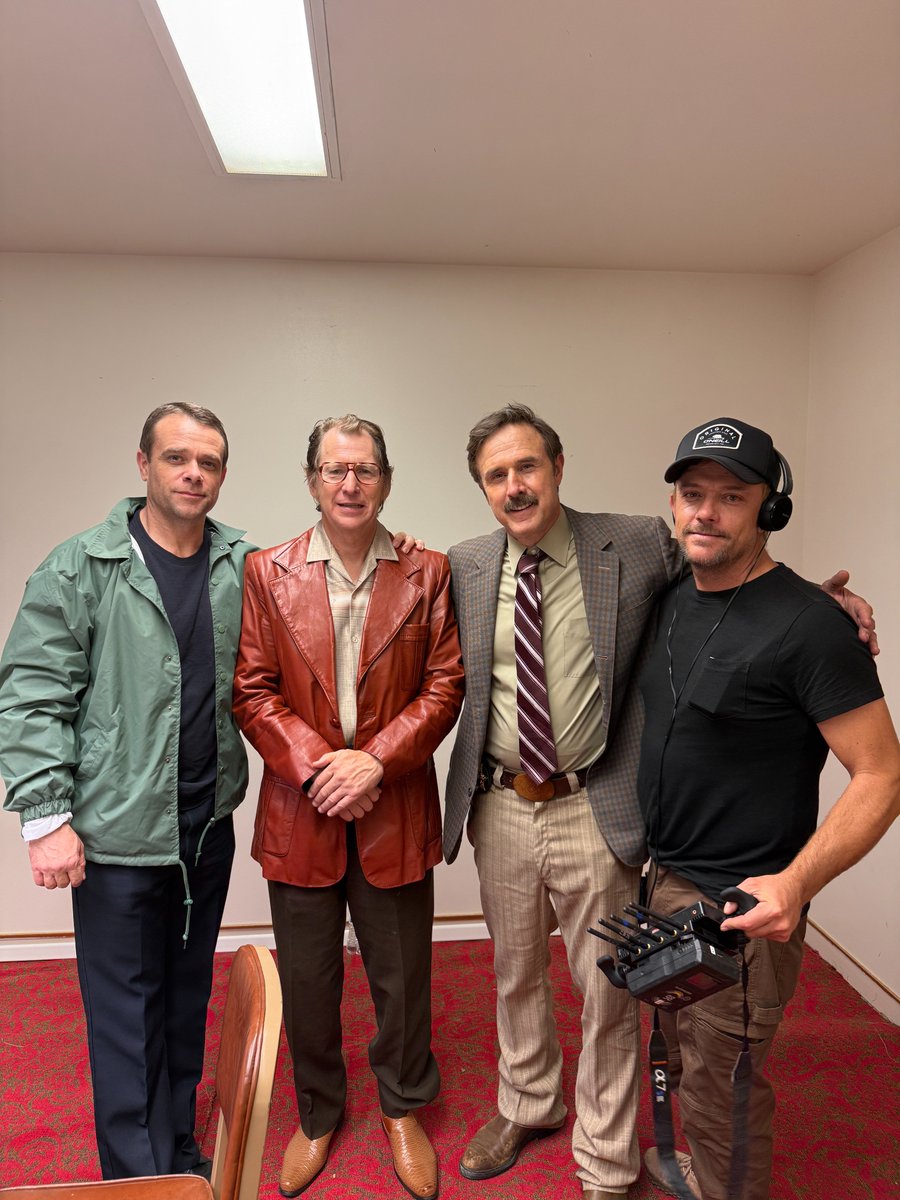 LewTempleActor's tweet photo. Incredibly honored and blessed to work with such amazing talent on #GreenRiverKillerFilm
#JohnnyTabor @DavidArquette @NickStahl @realcostasmandylar @timothymichaelhayes @OGActress #IndyFilm https://t.co/W43mUohumN