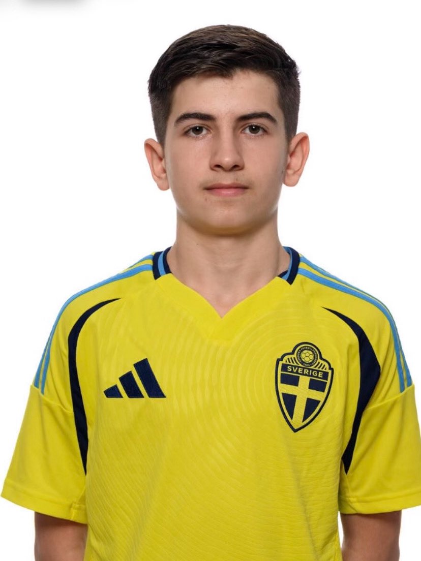 Inte så lite stolt över den här 15-åriga killen som spelar i Önnereds IK.
Landslagskallelse: ✔️