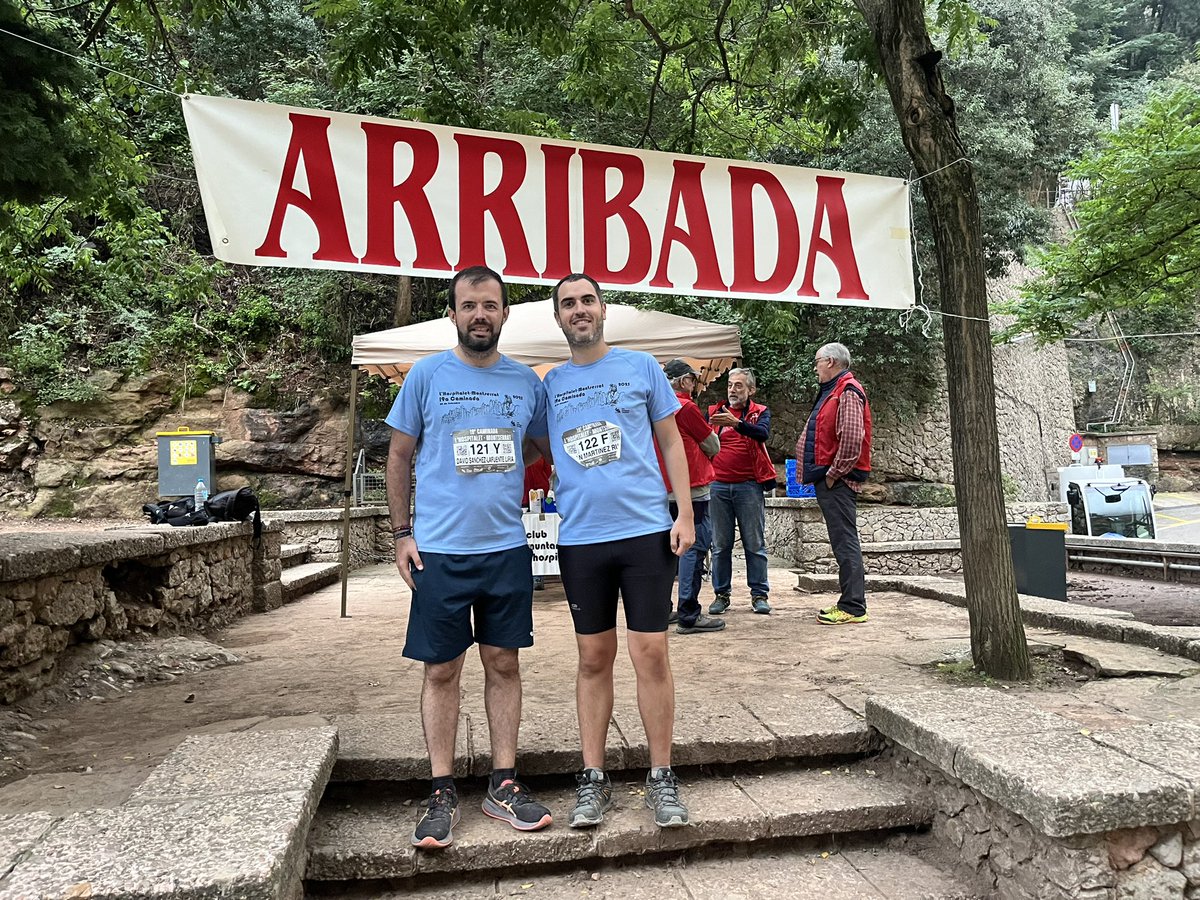 dsanchezliria's tweet photo. Ahir vaig participar a la 19ª Caminada L’ Hospitalet-Montserrat, un esdeveniment clàssic de l’ esport a #LHospitalet. El meu agraiment a l’ organizació del @CMHospitalet per la seva gran feina abans i després de la caminada, tot un exemple! #Setembre #Populars #Seguim https://t.co/b2xWilGmMO