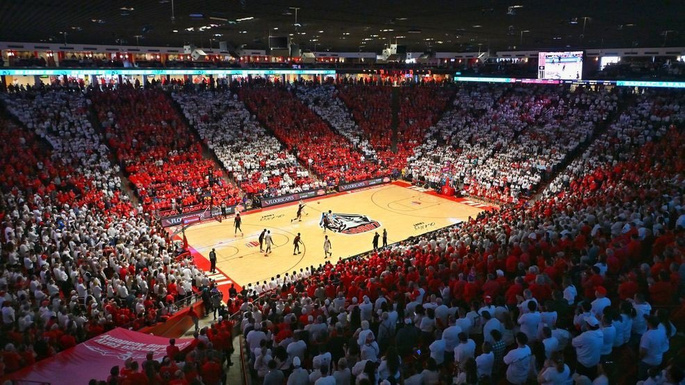Blessed to announce that I have received an offer for the University of New Mexico! Thank you to the coaching staff for the opportunity! #GoLobos