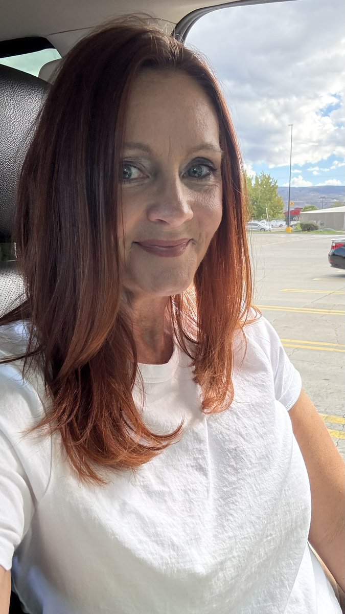 jewels2bfit's tweet image. In a world full of toxic energy, choose to be the one who spreads love, light, and kindness. 🌸✨

 #SpreadLove #PositiveVibesOnly #ChooseKindness #BeTheLight #GoodEnergyOnly #LoveOverHate #ShineBrigh