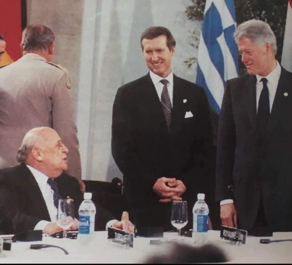 Gültekin Uysal (@dpgultekinuysal) on Twitter photo Türkiye Cumhuriyeti 9. Cumhurbaşkanı Süleyman Demirel
🙏🙏🙏🎩 Türkiye Cumhuriyeti 9. Cumhurbaşkanı Süleyman Demirel
🙏🙏🙏🎩