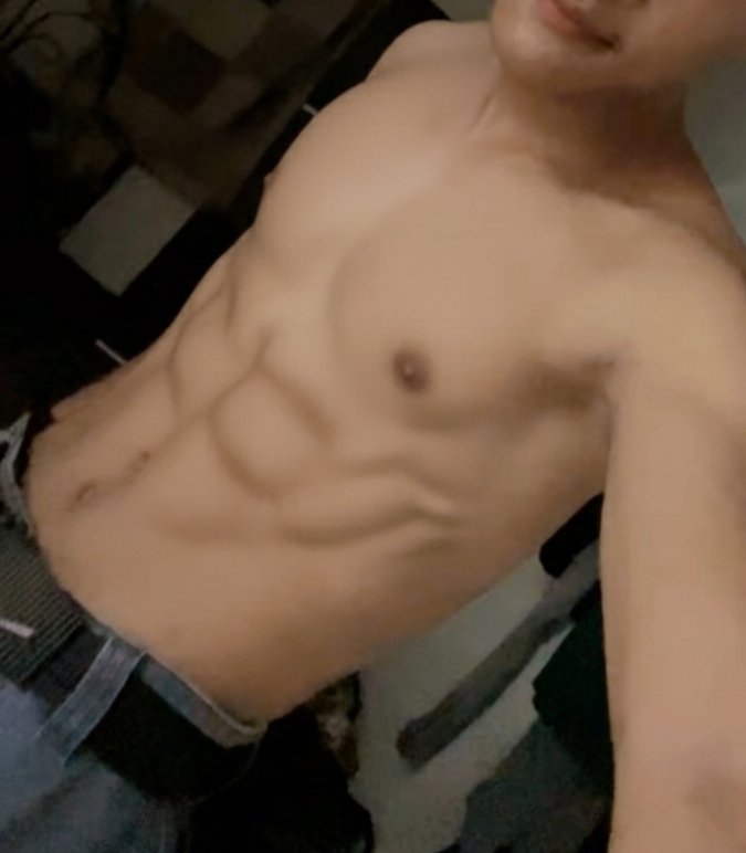 นาย V tweet media
