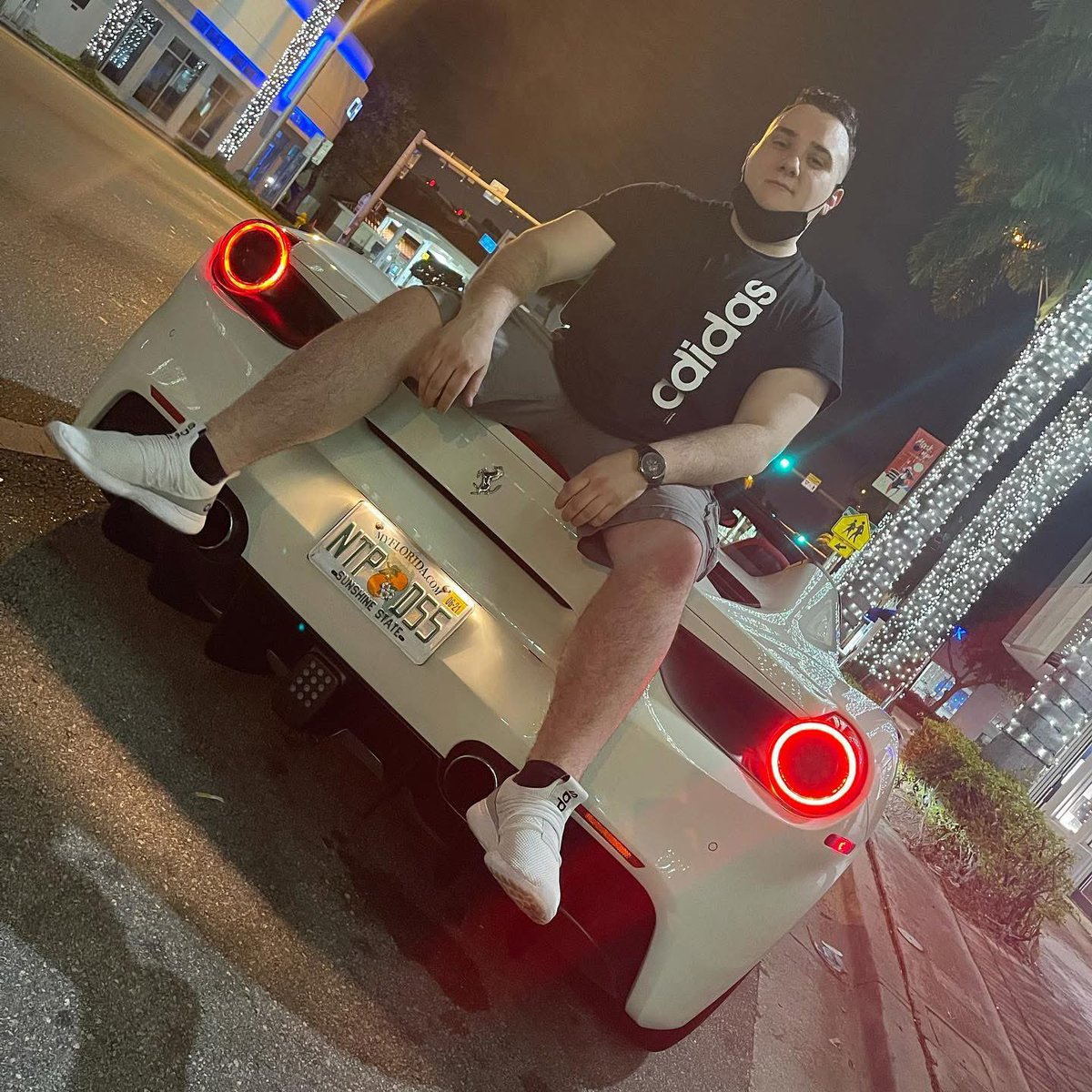 itsnathanw97's tweet photo. Took a trip to Miami in early 2021 🌴🏖️ https://t.co/6BLltlKkVP