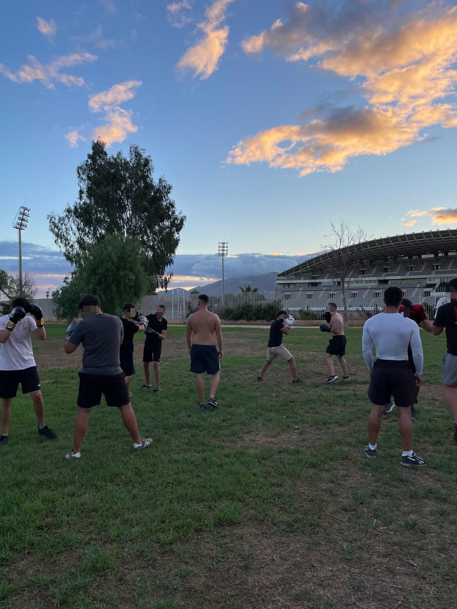 Disidentes_mlg's tweet photo. Primera jornada de boxeo de nuestra comunidad al aire libre 🥊

« Juventud,fuerza,futuro »

Contacta para la próxima‼️ https://t.co/bJb0PyLuCr