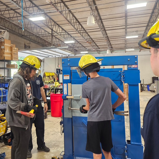 ValleyParkHS's tweet image. 🚍 Sophomores visited South Tech! A chance to explore hands-on learning &amp;amp; future career paths. #LimitlessLearning #VPPride