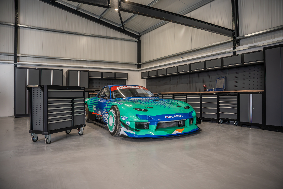 From track to workshop 👉 organisation is everything.

Our modular workstations give professionals like James Deane the perfect blend of strength, storage, and flexibility.

Because every tool deserves its place. 🧰

#workshopgoals #rackzoneireland #jamesdeane