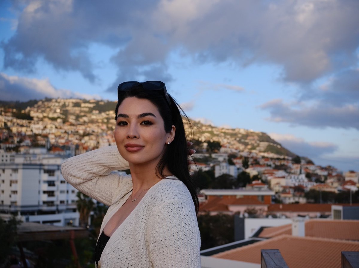 Caroline tweet media