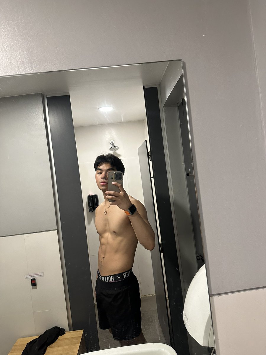 antonioxanlas14's tweet photo. Gym dump https://t.co/m7UwpdDWuF