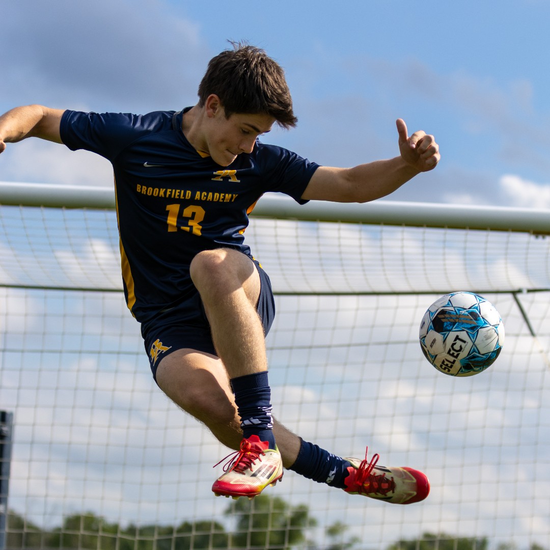 BA junior Connor Tracy is the the running for Journal Sentinel High School Athlete of the Week! 
Vote here: bit.ly/42ieEJ7
Way to go Connor-Blue Knights, let's help him win!
Photo courtesy of Kristi Thompson