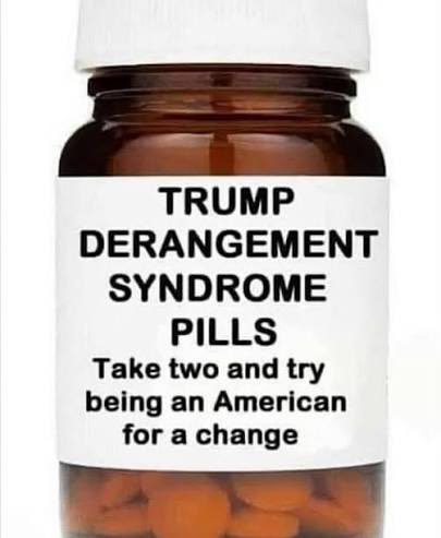 DigitalGalX's tweet image. Rosie O’Donnell urges Americans to take action and “stop” President Trump.

Mental illness on a whole new level 
🥴🥴