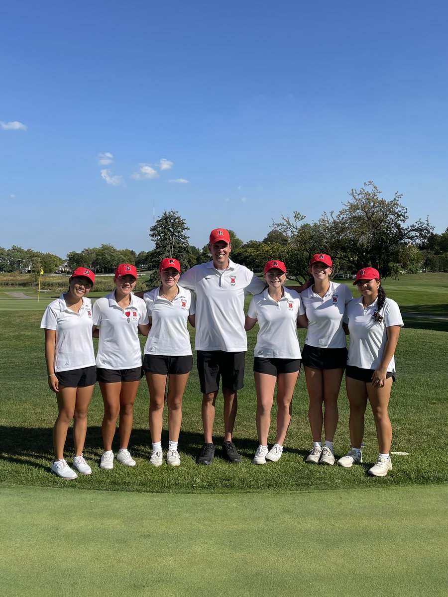 The Fillies advance to the Sectional with a rock solid 309 at Fox Run! Reese Wallace was 2nd with a sensational 68 &amp; Teagan Carden (6th) was fantastic with a 74! Annie Carden (9th), Olivia Yoon (10th), Phoenix Hernandez (16th) &amp; Bella Wolfe played great golf! <a href="/BHS220Athletics/">BarringtonAthletics</a>