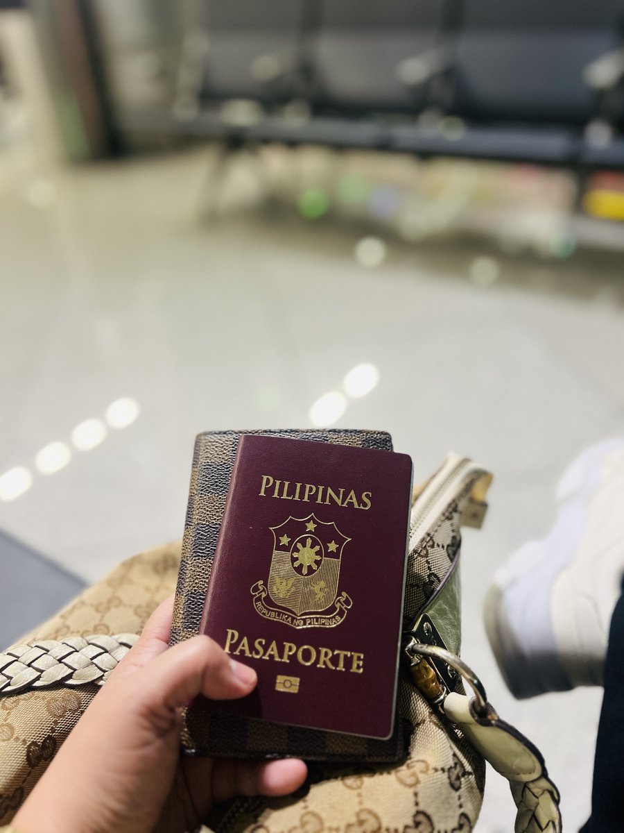 juztsha's tweet image. I’m coming home for the  #BGYO_TheFirstSoloConcert ✈️🧳
Mabilisang uwi ever😂, but I know it’ll be worth it! Wouldn’t miss this for the world!

See you mga bhe, @BGYO_Gelo @BGYO_Nate @BGYO_Mikki @BGYO_Akira @BGYO_JL ♥️

#BGYO @bgyo_ph