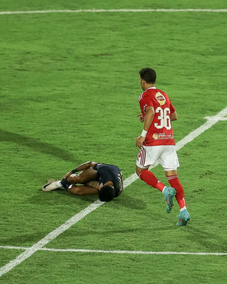 احلى حاجه في النصاب الفينا دا ان لما الزمالك بيسجل بتلاقيه بيحتفل احتفال تحس انه هو ال مسجل