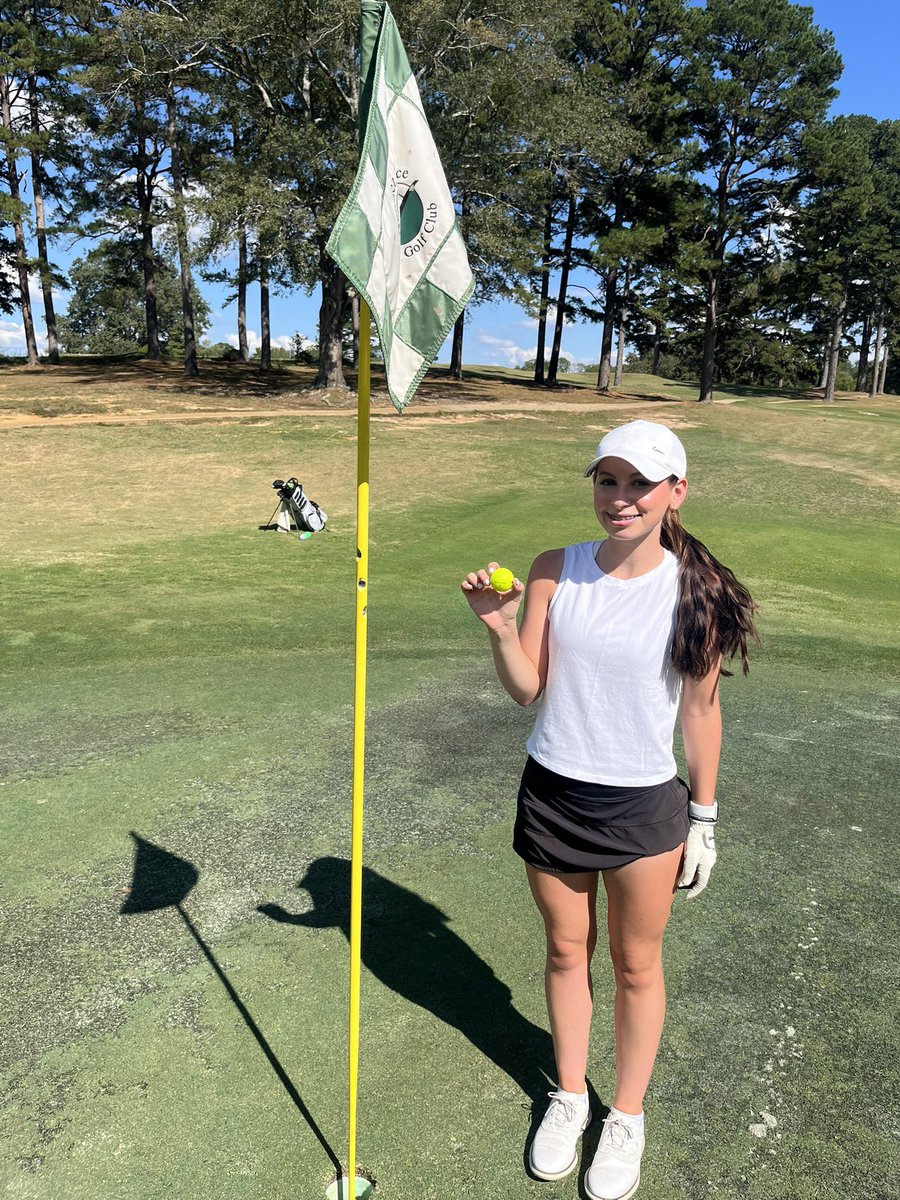Saltillo Golf (@saltillogolf) on Twitter photo Congrats to Indiana Sistrunk for a hole in one at the Natchez Trace Golf Club (Hole 8 )today during a practice round! Congrats to Indiana Sistrunk for a hole in one at the Natchez Trace Golf Club (Hole 8 )today during a practice round!