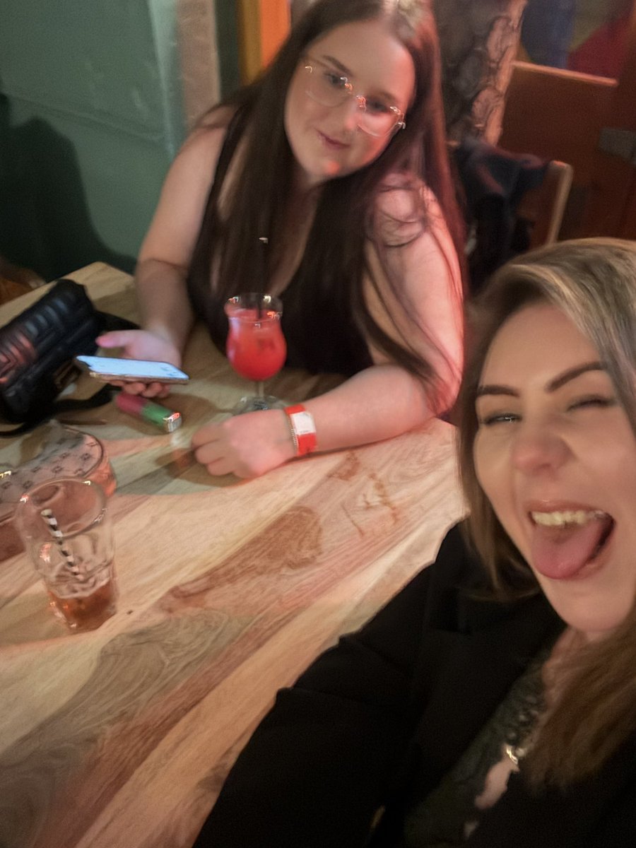 beth09287's tweet photo. Turned 28 in the most chaotic way🥴 https://t.co/iW0wh3k7jw